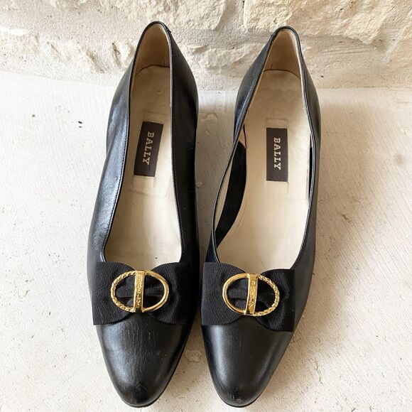 VTG Bally Black Leather Daisy Slip On Low Heel Shoe Gold Buckle Bow Size 8N - Picture 1 of 8
